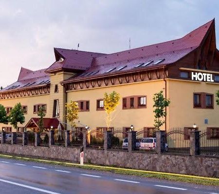 Găeşti Motel Vector מראה חיצוני תמונה