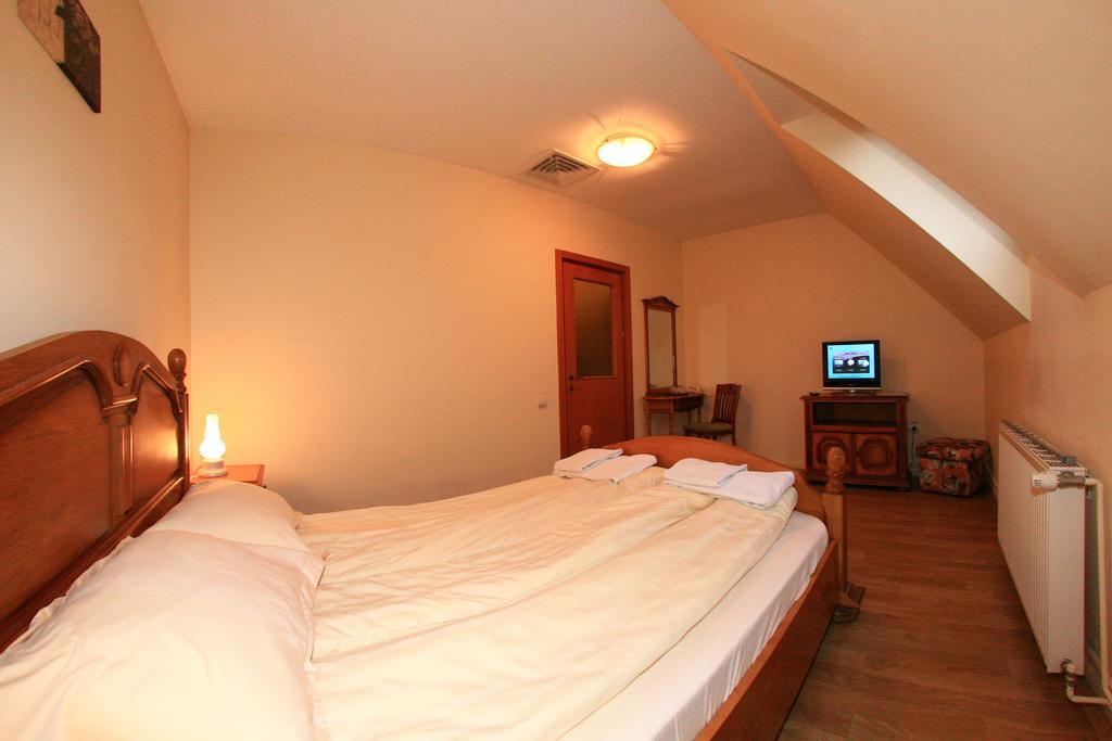 Găeşti Motel Vector חדר תמונה