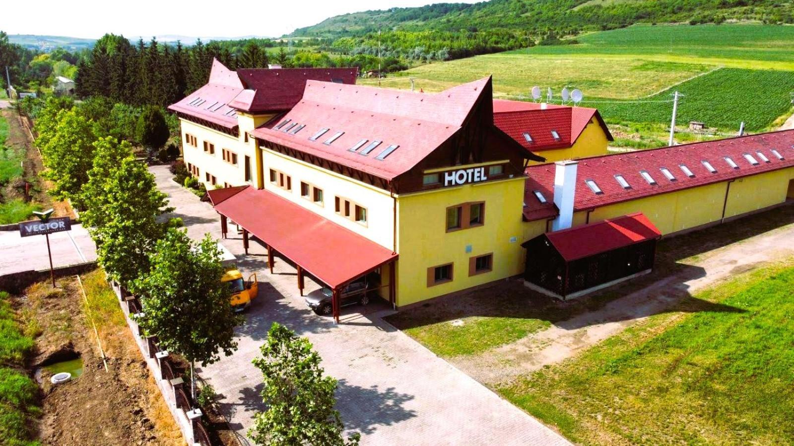 Găeşti Motel Vector מראה חיצוני תמונה
