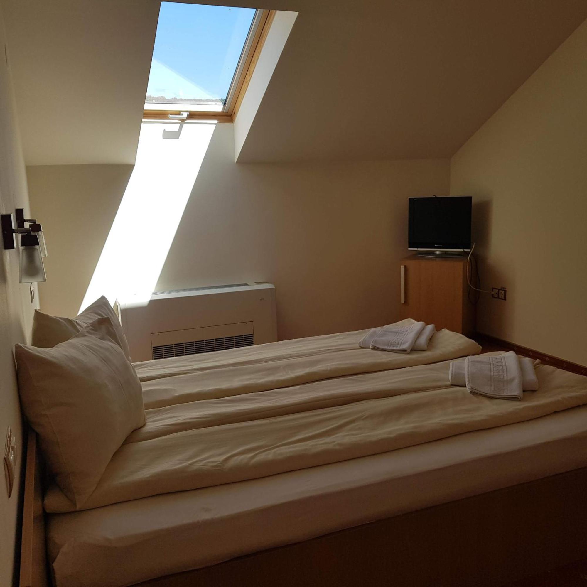 Găeşti Motel Vector מראה חיצוני תמונה