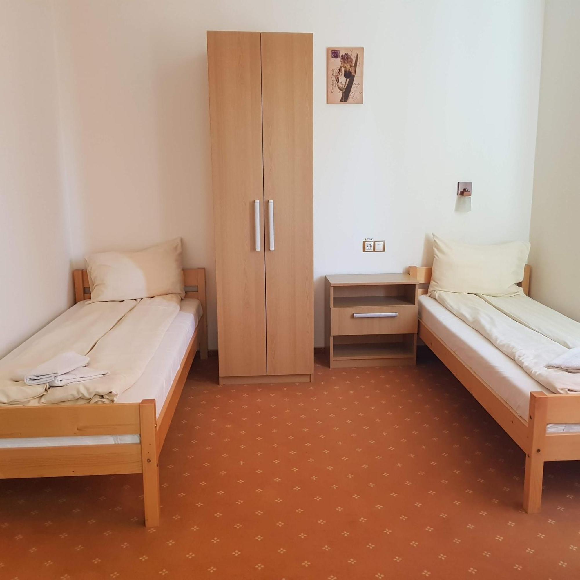 Găeşti Motel Vector מראה חיצוני תמונה