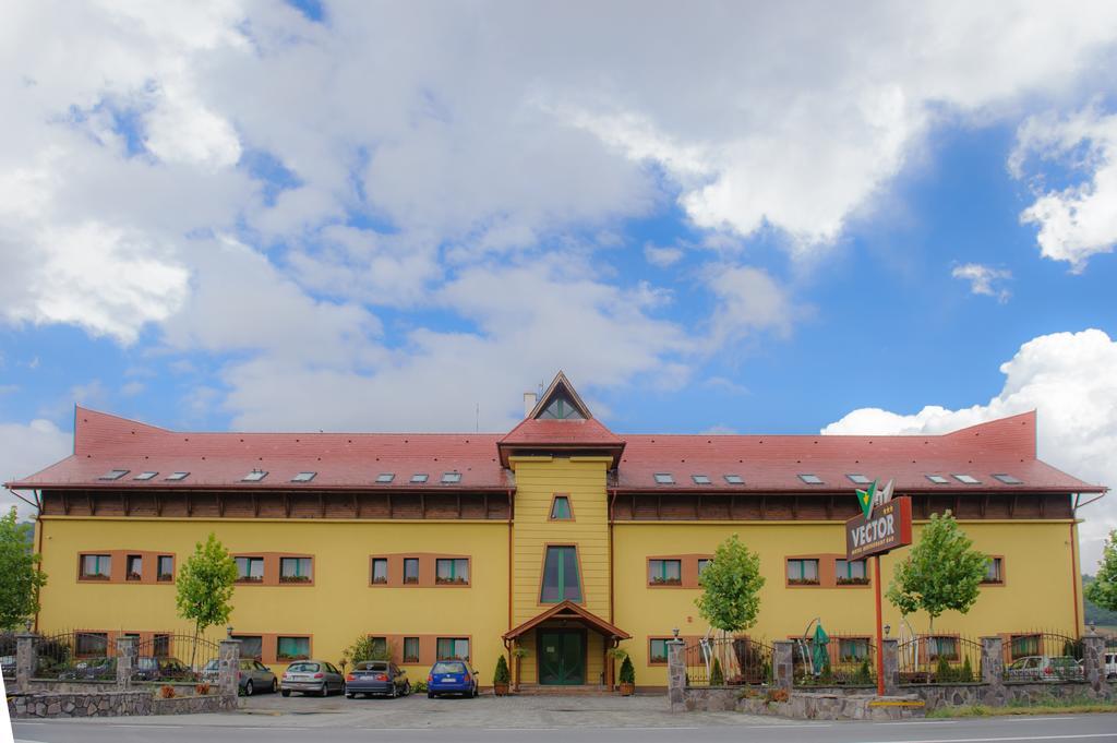 Găeşti Motel Vector מראה חיצוני תמונה
